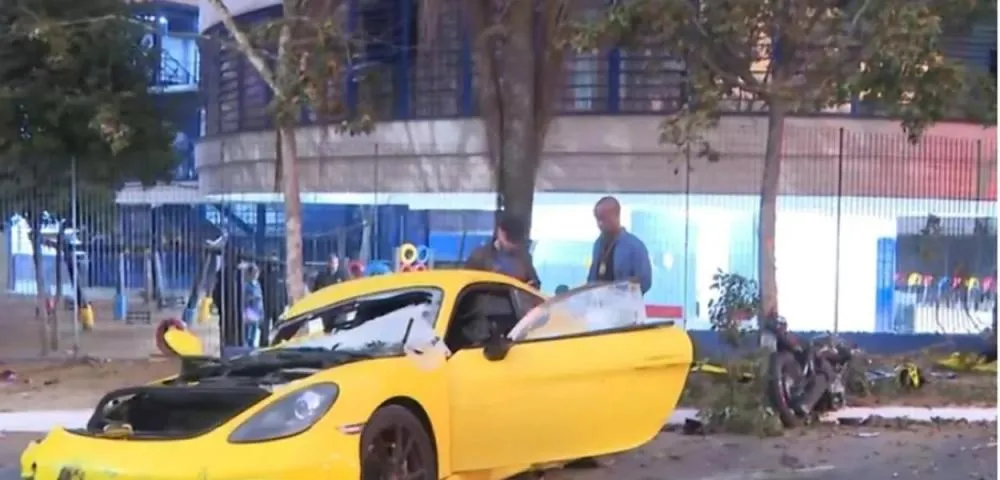 Motorista de Porsche persegue e atropela motociclista em SP, que não resiste aos ferimentos