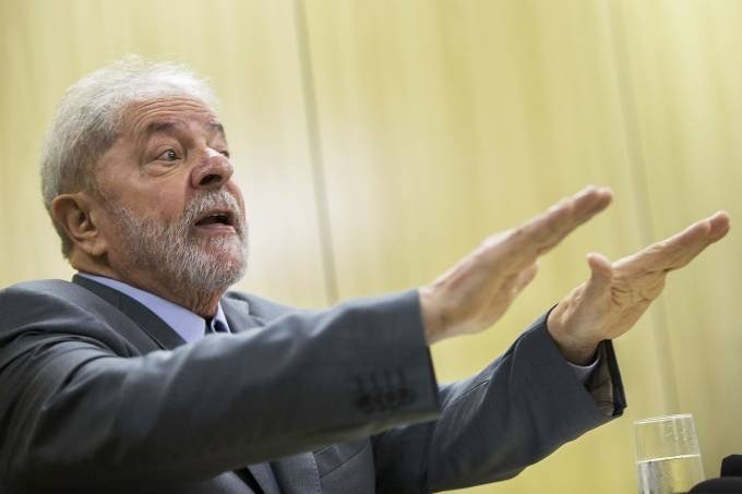 Não sou ladrão nem pombo correio, diz Lula sobre tornozeleira eletrônica