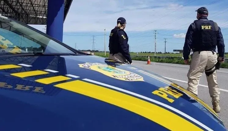 Advogado é detido com R$ 500 mil em espécie dentro do carro na Bahia