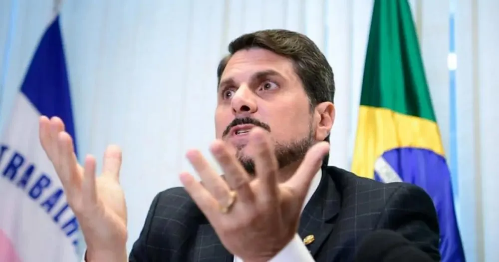 Senador tem rede social suspensa e R$ 50 milhões bloqueados após ataque ao STF