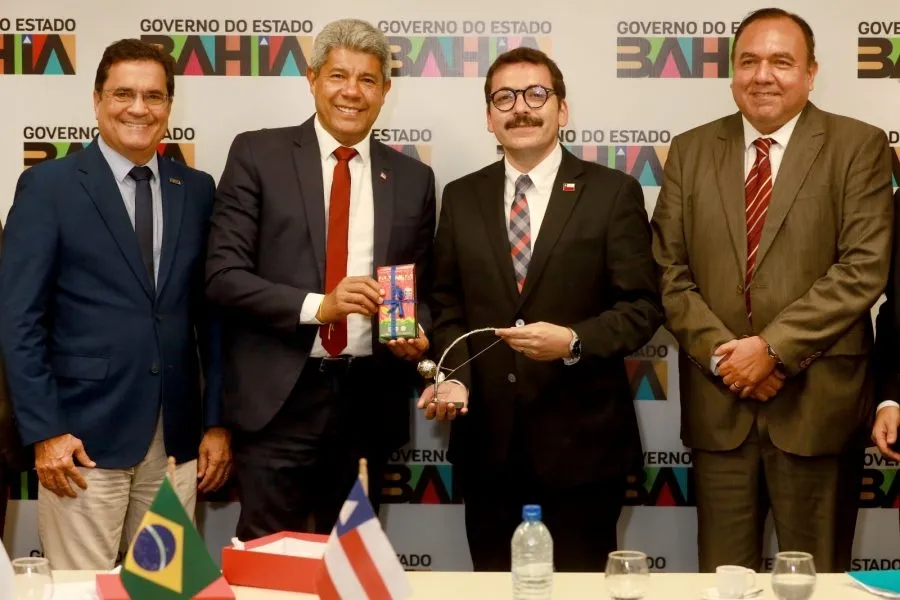 Governo da Bahia fortalece laços com Chile em encontro com embaixador