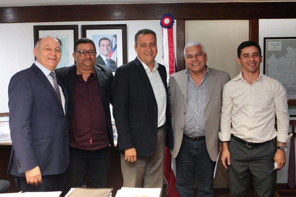 Prefeito de Inhambupe participa de audiência com Rui Costa.
