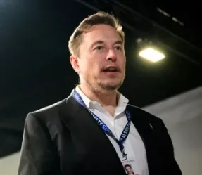 Prazo vence e STF determina bloqueio de contas e ativos da Starlink