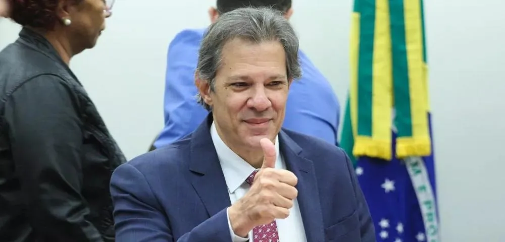 "Já tem instituições projetando crescimento superior a 3%", diz Haddad