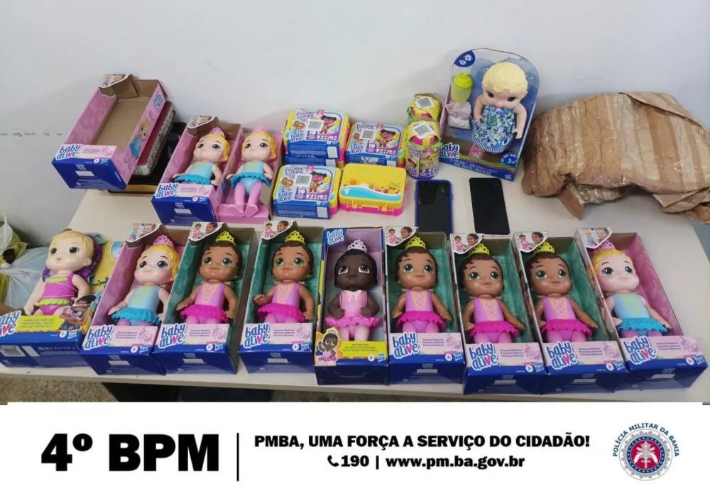 Polícia prende quatro mulheres por furto em loja de Alagoinhas e recupera materiais