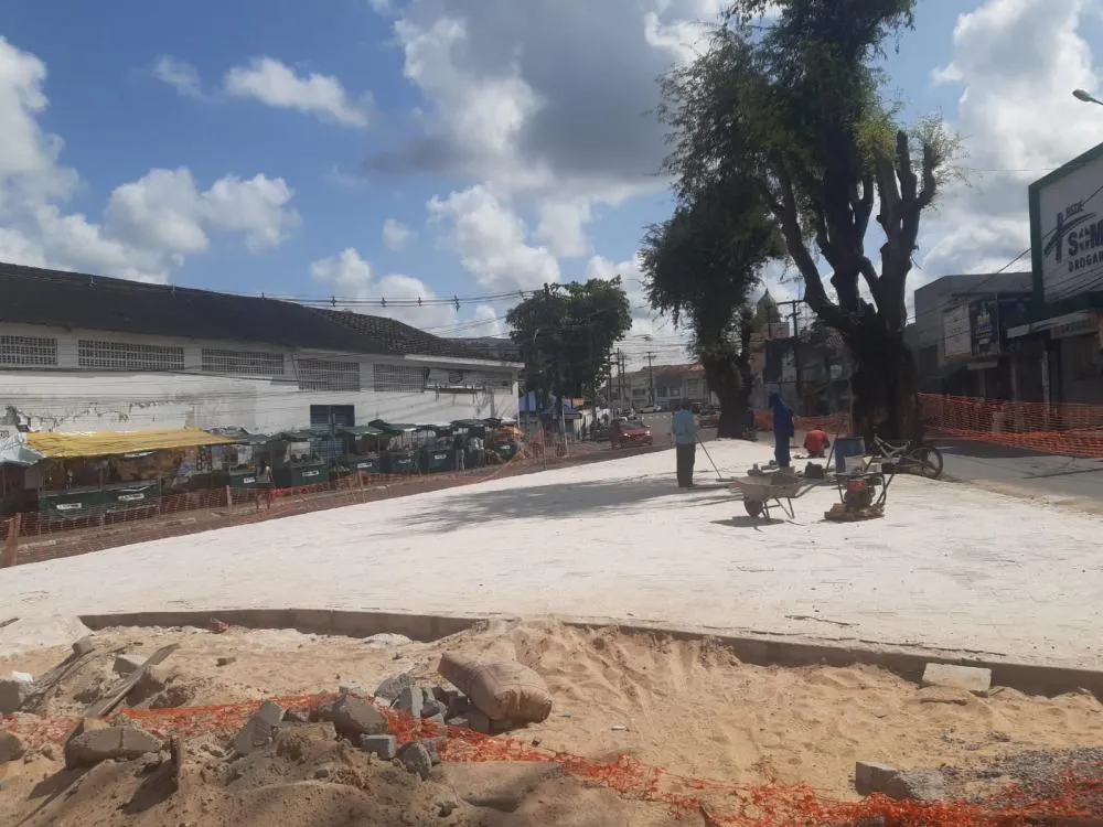 Em Alagoinhas, feirantes retornam à Feirinha do Largo do Tamarineiro em novo espaço revitalizado
