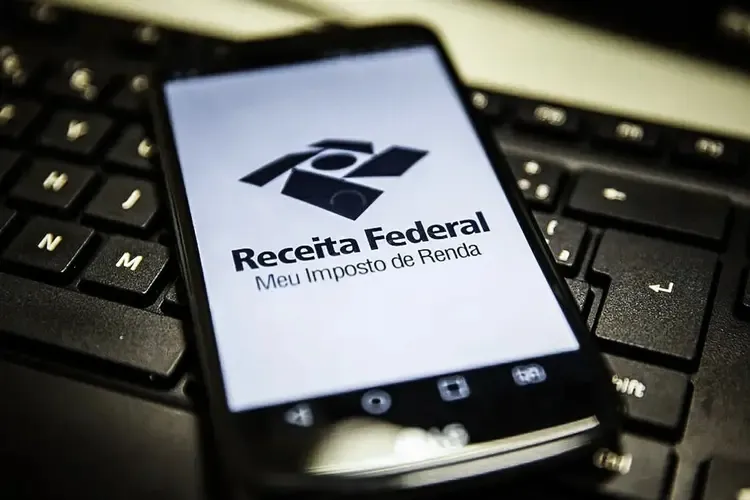 Receita abre consulta para quinto lote da restituição do IR 2024; veja data de pagamento
