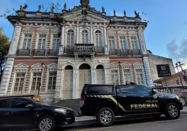 Prefeito de Ilhéus e candidato à sucessão são alvos de operação da Polícia Federal por corrupção