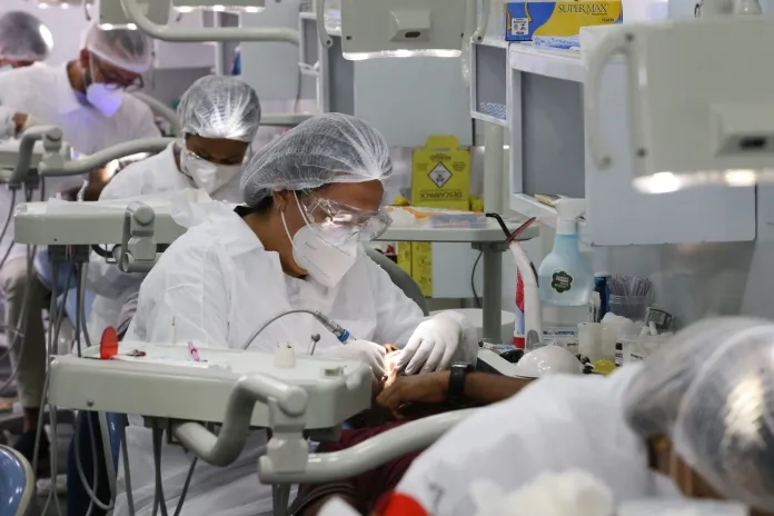 Setor de serviços da Bahia cresce 1,2% em agosto, superando média nacional