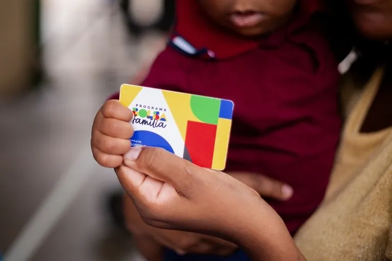 Prefeitura de Alagoinhas divulga lista de beneficiados do Bolsa Família em outubro