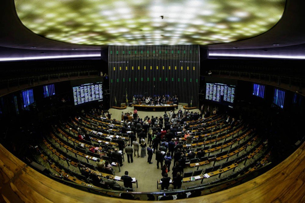 Previdência: Câmara aprova emenda que suaviza regras de aposentadoria para policiais