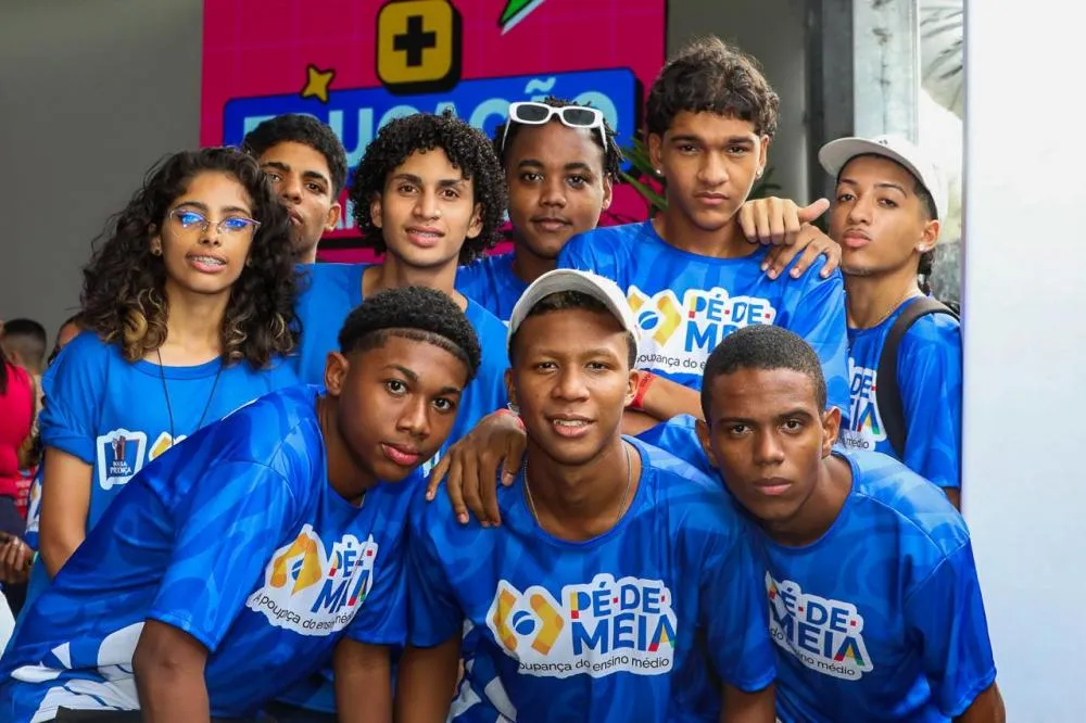 Lula amplia programa Pé-de-Meia e beneficia mais de 400 mil estudantes na Bahia