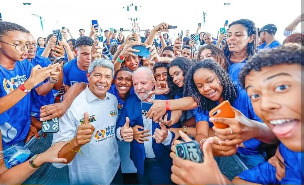 Estudantes de Alagoinhas e Catu participam de evento com presidente Lula e governador Jerônimo no Festival Bolsa Presença + Pé-de-Meia