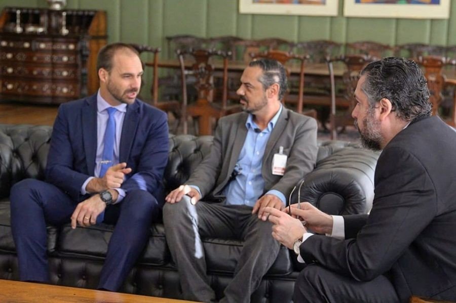 No Itamaraty, Eduardo Bolsonaro propõe perseguição ao Foro de São Paulo