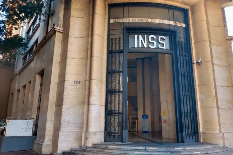 Justiça libera R$ 2,4 bilhões em atrasados do INSS; veja quem recebe