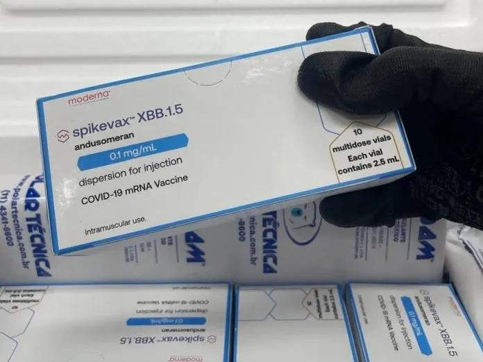 Ministério da Saúde envia 42 mil doses de vacina contra Covid-19 da variante XBB para a Bahia