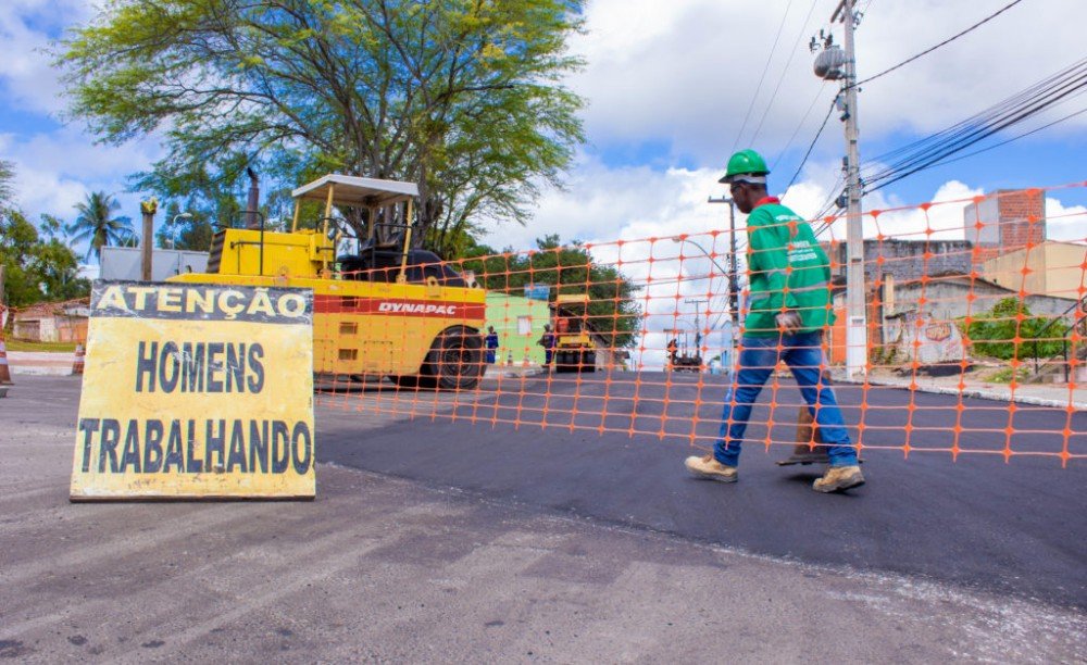 Prefeitura avança com obras de pavimentação na cidade