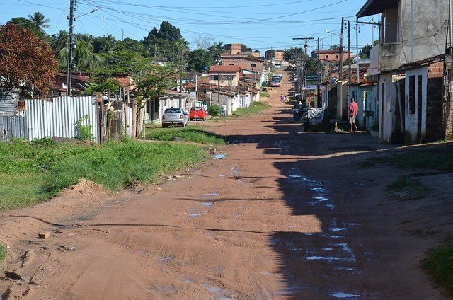 Rua Irmã Dulce receberá obras de drenagem e pavimentação.