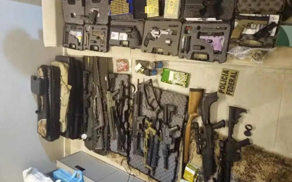 Operação Puritas: PF prende 15 investigados por tráfico de drogas envolvendo policiais