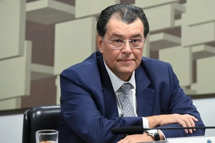 Reforma Tributária: relatório do Senado deve ficar para início de dezembro, diz relator do texto