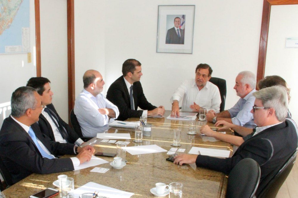 Governo do Estado debate novos modelos de negócios para Estaleiro Enseada