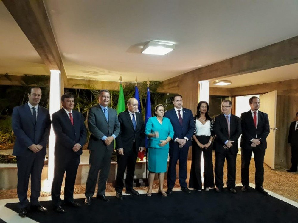 Governadores do Nordeste acertam missão internacional com ministro de Negócios da França