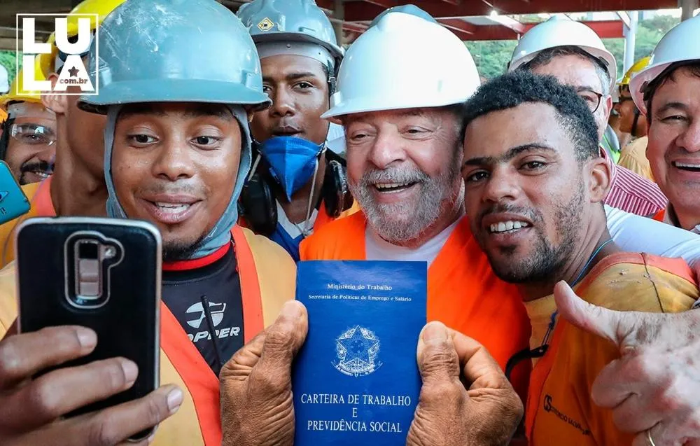 Desemprego no Brasil atinge 6,1% em novembro e registra menor índice desde 2012