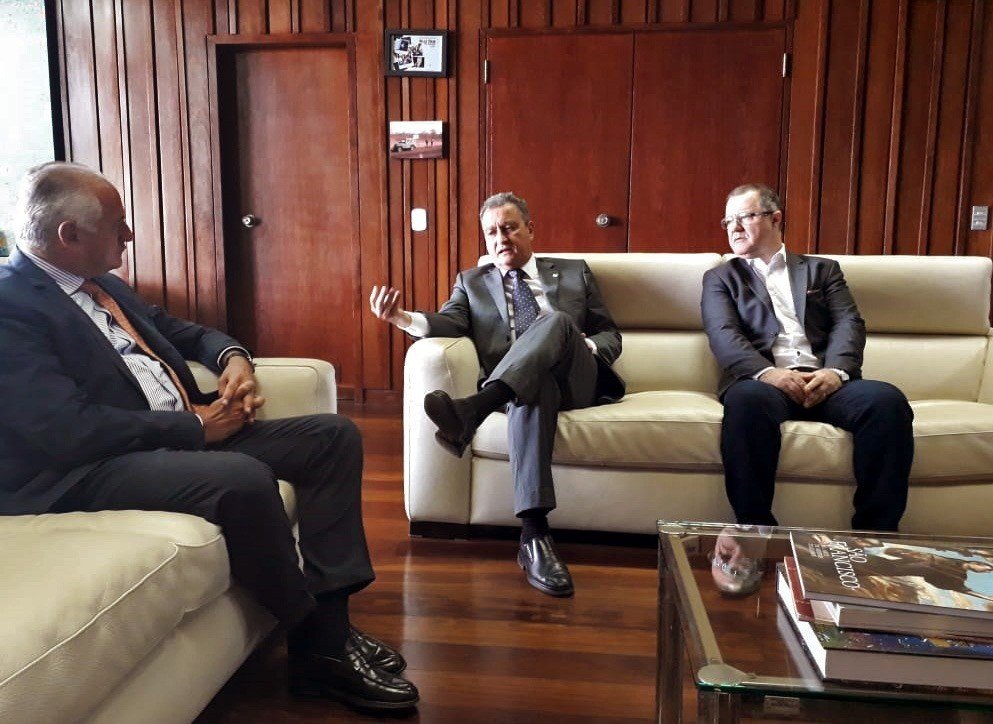 Presidente do Consórcio do Nordeste se reúne com embaixadores da Itália e da Espanha