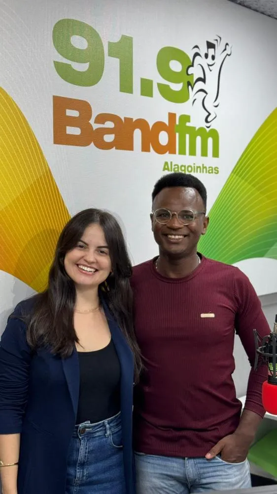 Alagoinhas: Reestreia do Jornal Band Cidade, sob o comando de Rogenis Dias e Alissa Magalhães, promete jornalismo moderno e antenado nos finais de tarde 