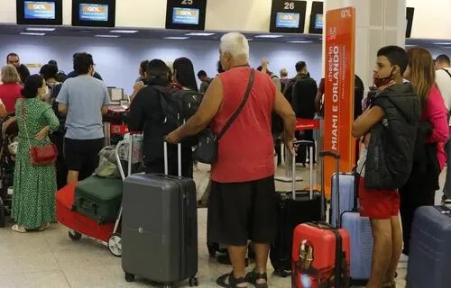 Ministério alerta para golpe no Programa Voa Brasil com sites falsos e dados roubados