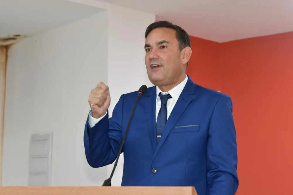 Alagoinhas: Na abertura dos trabalhos legislativos, prefeito Gustavo Carmo pede integração em favor do desenvolvimento da cidade