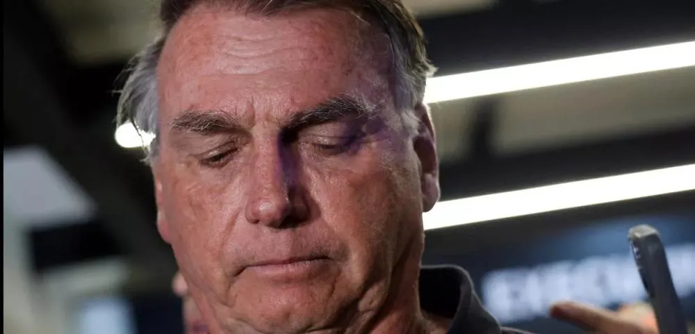 Bolsonaro pode pegar 43 anos de prisão como líder da trama golpista