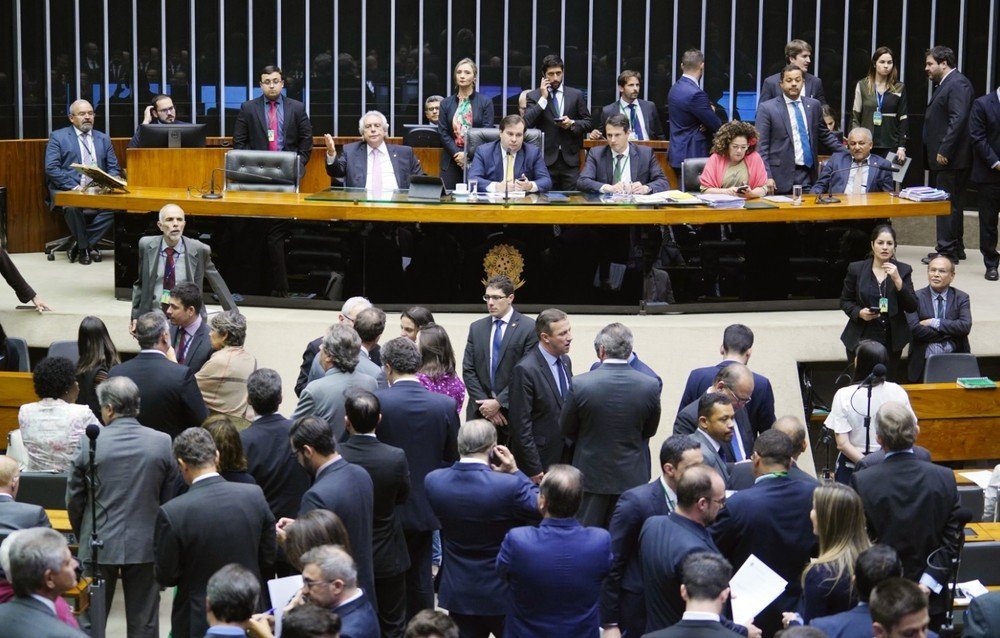 Câmara aprova texto-base da MP da liberdade econômica com regras para trabalho ao domingo