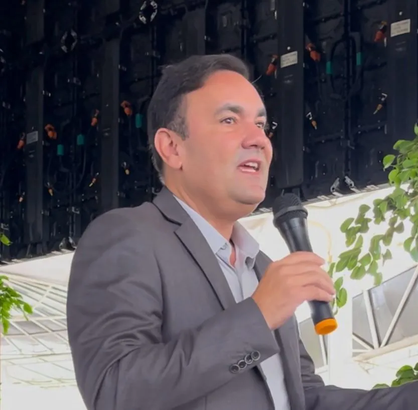 Gustavo Carmo confirma antecipação do salário dos servidores durante a Jornada Pedagógica