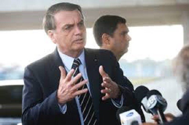 Bolsonaro ameaça demitir diretor-geral da PF indicado por Moro