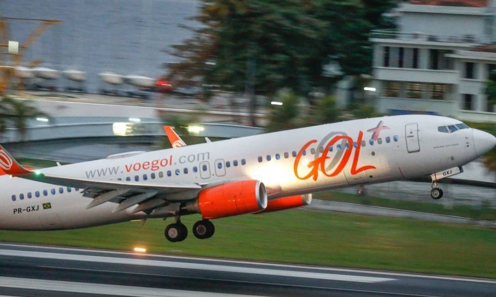 Gol é multada em R$ 3,5 milhões por anúncio que prometia passagem a preço de cerveja
