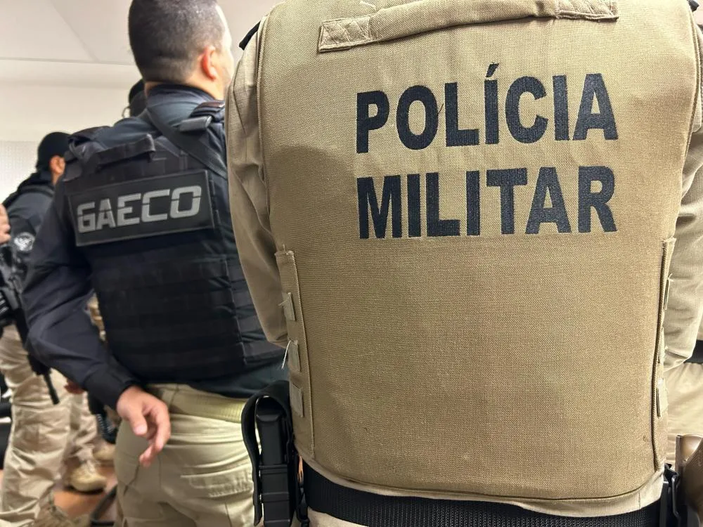 “Operação Supllicium”, deflagrada pelo MPBA e SSP contra grupo de extermínio no sudoeste baiano, cumpre oito mandados de busca e apreensão nos municípios de Planalto e Vitória da Conquista 