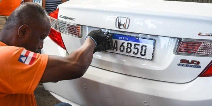 Novas regras do emplacamento começam a ser aplicadas pelo DETRAN