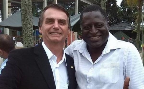 Motivo da guerra de Bolsonaro com a PF é investigação contra Hélio Negão
