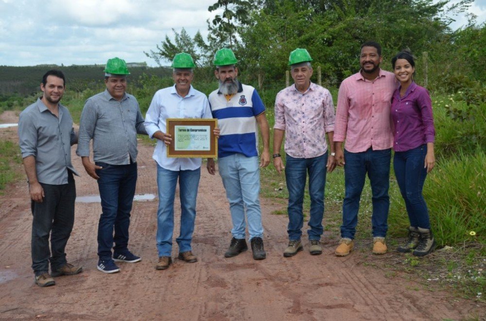 Prefeitura atinge a marca de 1.000 mudas plantadas no Aterro Sanitário de Alagoinhas