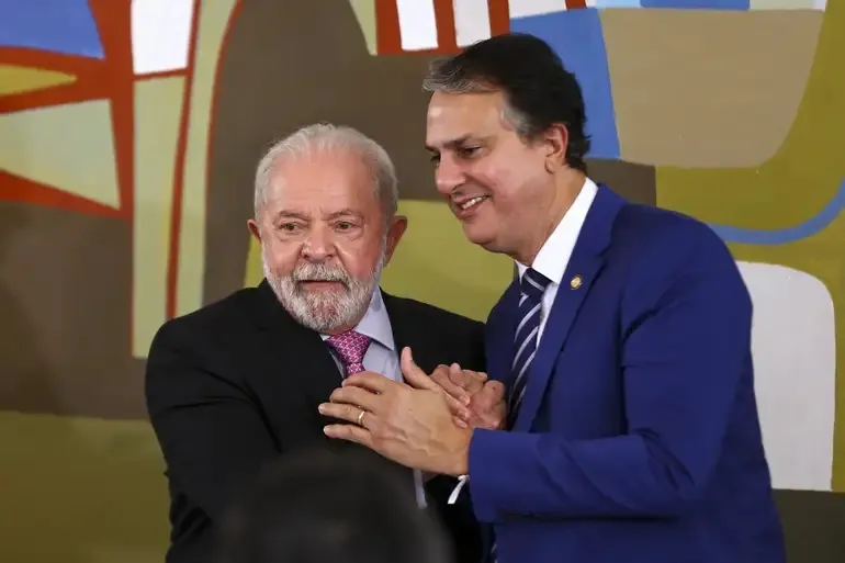 Governo Lula anuncia recomposição de R$ 340 milhões para universidades federais
