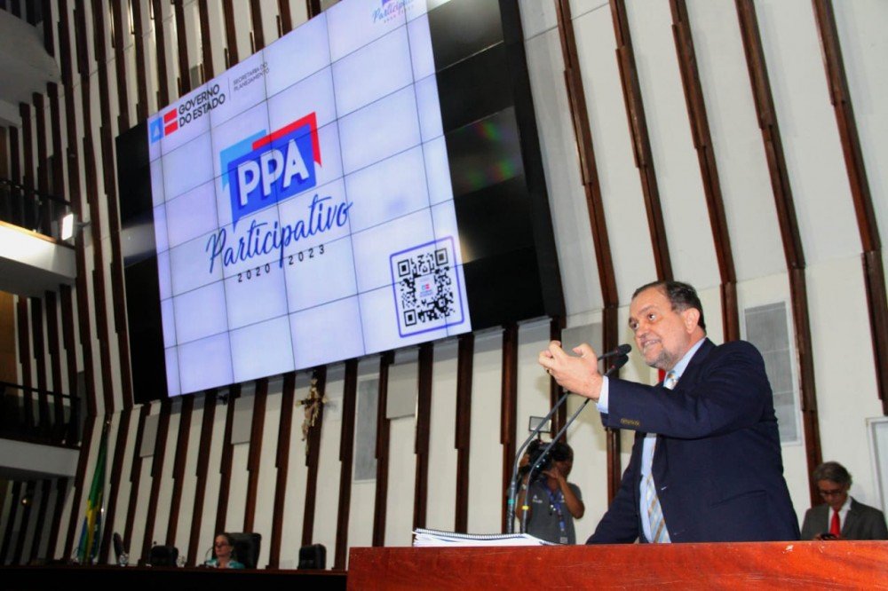 PPA da Bahia é apresentado pelo secretário Walter Pinheiro aos deputados estaduais