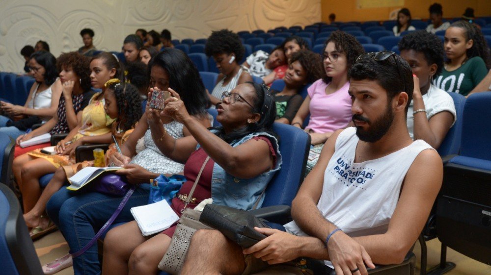 Estudantes participam de aulão do Programa Universidade para Todos na UNEB, UESC e em Cajazeiras