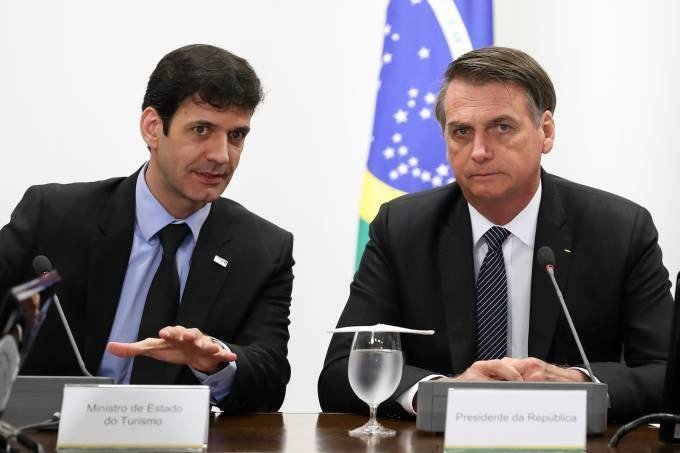 Denúncias contra PSL tumultuam agenda de reformas