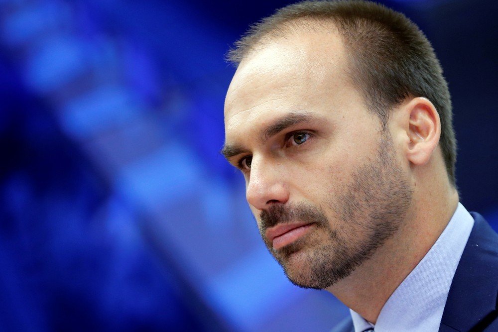 Cinco parlamentares do PSL pedem expulsão de Eduardo Bolsonaro do partido