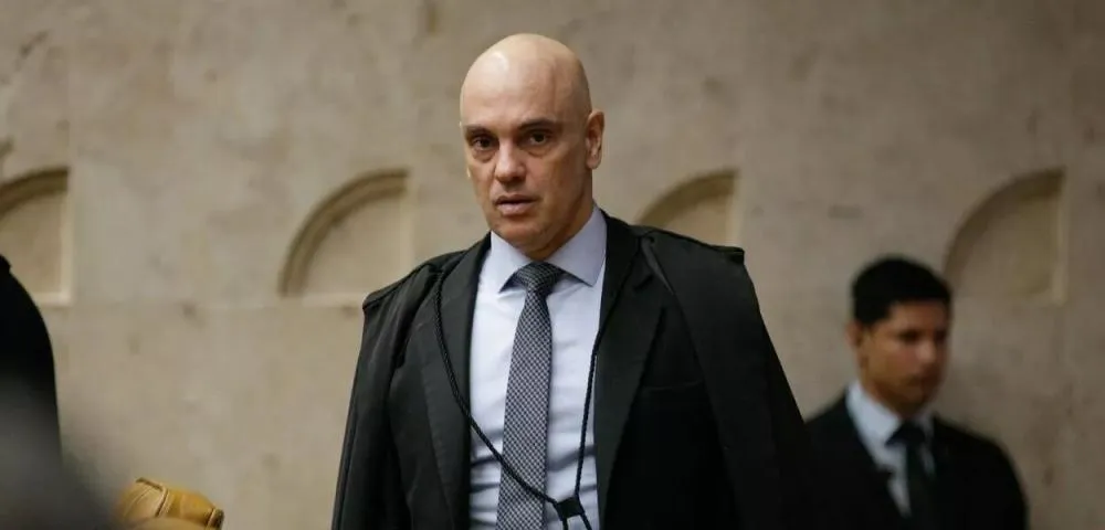 Na mira de Trump, Alexandre de Moraes tem alianças que lhe garantem força política