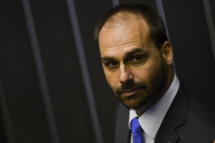 Juristas avaliam que Eduardo pode sofrer processo de cassação
