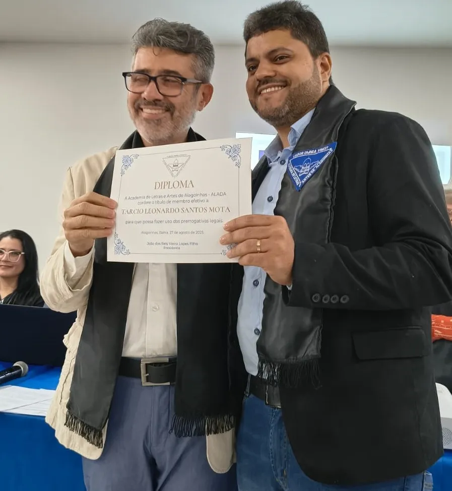 Academia de Letras e Artes de Alagoinhas empossa novos membros