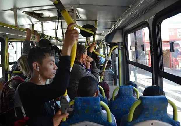 Governo Lula retoma estudos sobre tarifa zero nos ônibus do país