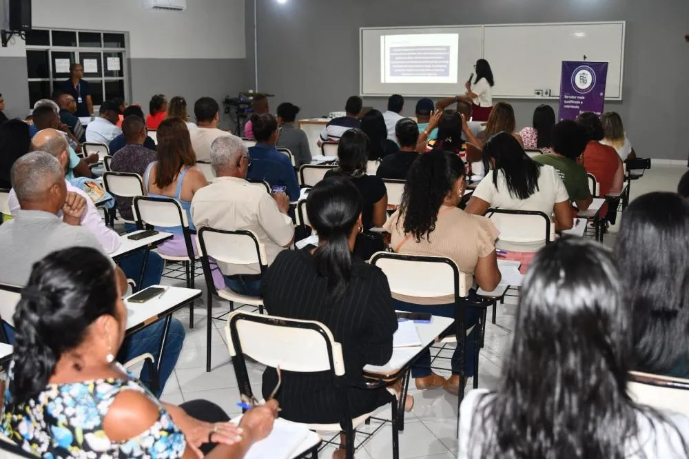Transparência e participação: Alagoinhas realiza curso de formação para conselheiros